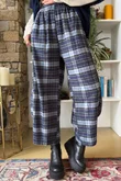 Patrick Plaid Brushed Cotton 7/8 Barrel Pant Navy